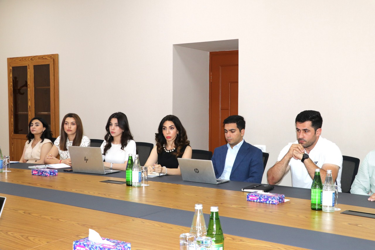 “Radioelektron vasitələrə verilən icazələr” sisteminin təqdimatı keçirilib - FOTOLAR